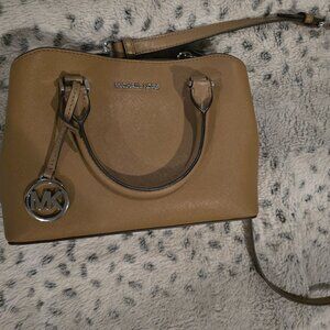 Michael Kors Savannah Satchel/Purse/Crossbody